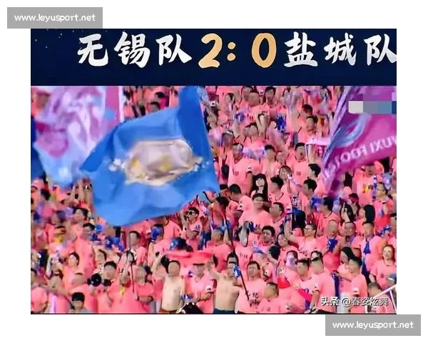 球迷节的狂欢！苏超焦点战，看台上的风景线同样精彩